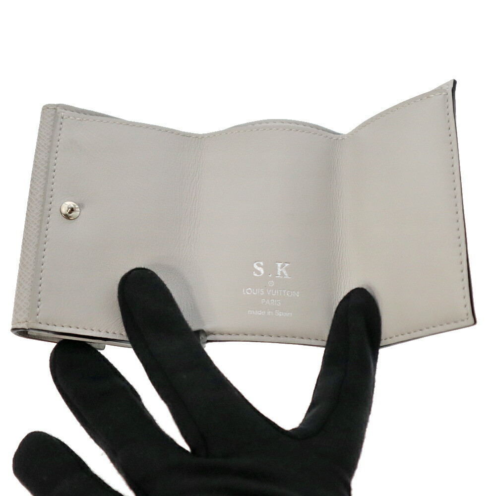 Louis Vuitton Wallet Off Leather Taiga Antarctica SK White Discovery - Picture 6 of 6